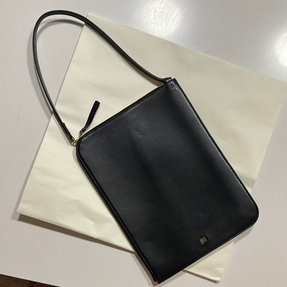 Totême slim shoulder laptop bag